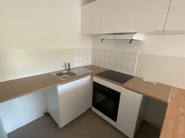 Location appartement, m² T 2 à Mérignies, 620 €