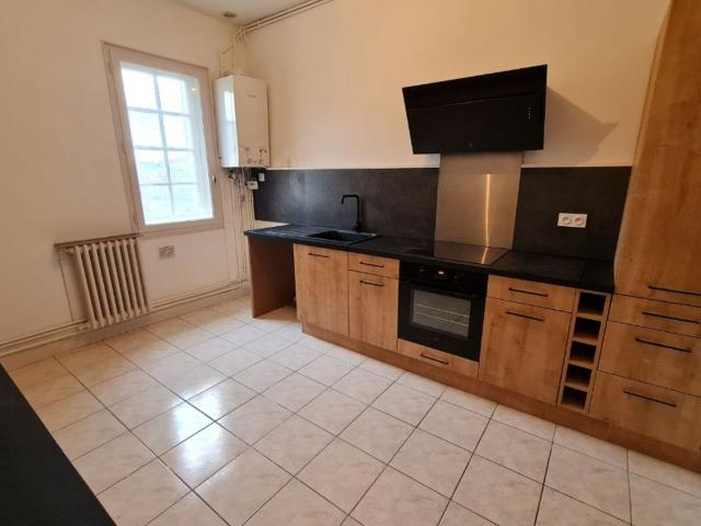 Location appartement, m² T 2 à Mont de Marsan, 640 €