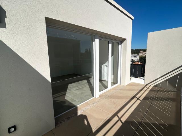 Location appartement, m² T 2 à Morières lès Avignon, 690 €