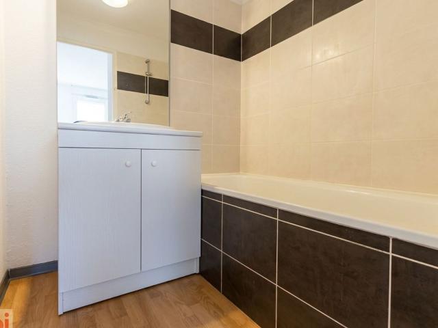 Location appartement, m² T 2 à Nailloux, 458 €