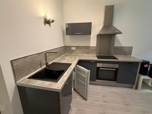 Location appartement, m² T 2 à Aix en Provence, 950 €