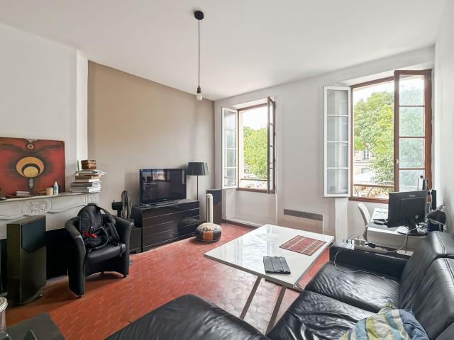 Location appartement, m² T 2 à Antibes, 890 €
