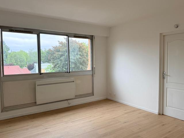 Location appartement, m² T 2 à Armentières, 664 €