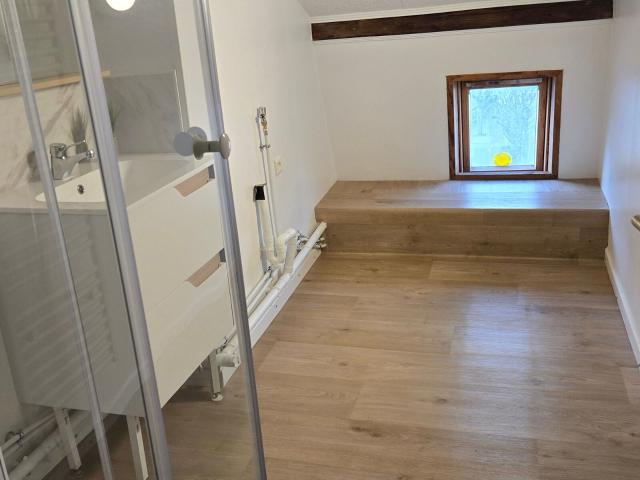 Location appartement, m² T 2 à Bar le Duc, 325 €