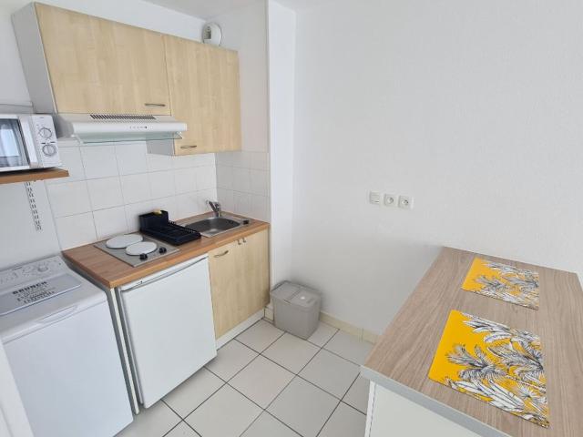 Location appartement, m² T 2 à Bordeaux, 855 €