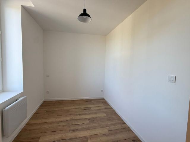 Location appartement, m² T 2 à Castres, 410 €
