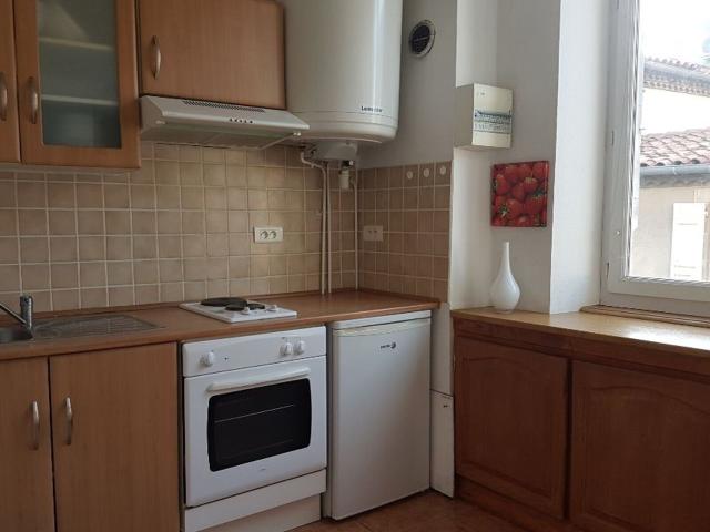 Location appartement, m² T 2 à Castres, 469 €