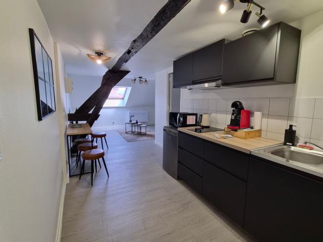 Location appartement, m² T 2 à Charly sur Marne, 400 €