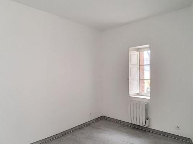 Location appartement, m² T 2 à Cormery, 668 €
