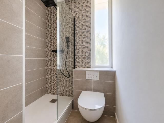 Location appartement, m² T 2 à Cran Gevrier, 970 €