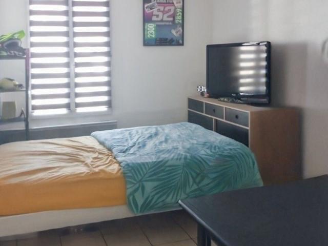 Location appartement, m² T 2 à Estrées Saint Denis, 500 €
