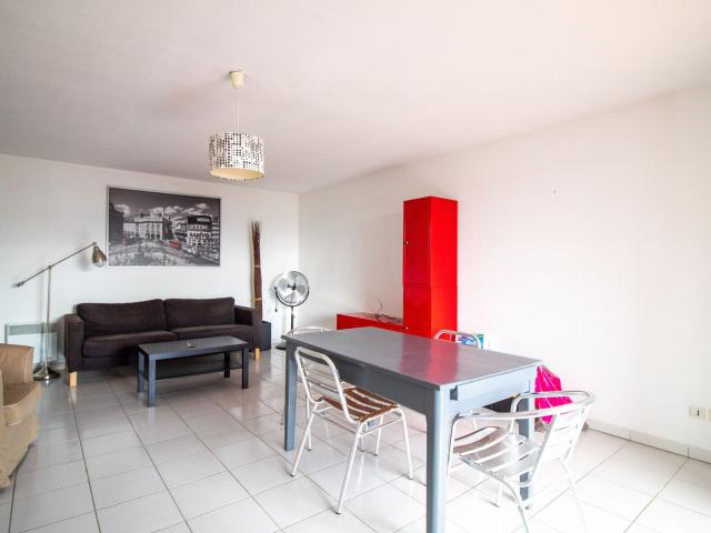 Location appartement, m² T 2 à Fonbeauzard, 639 €