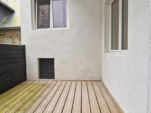 Location appartement, m² T 2 à Guingamp, 550 €