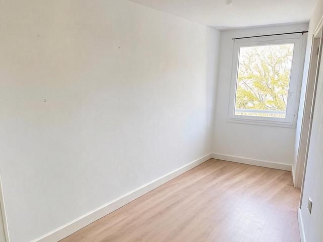 Location appartement, m² T 2 à La Courneuve, 950 €
