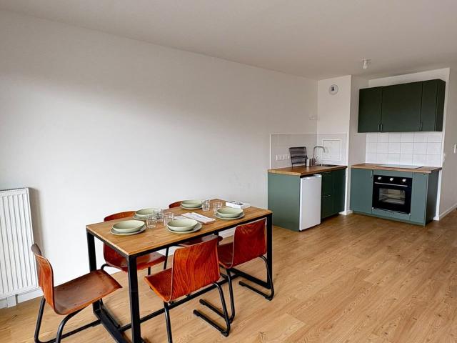 Location appartement, m² T 2 à La Courneuve, 1 040 €