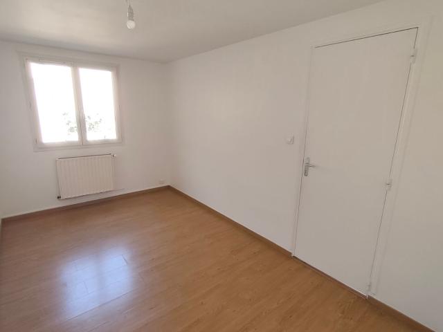 Location appartement, m² T 2 à La Ferté sous Jouarre, 720 €