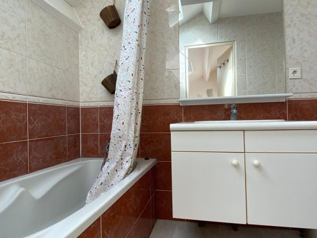 Location appartement, m² T 2 à La Rochelle, 695 €