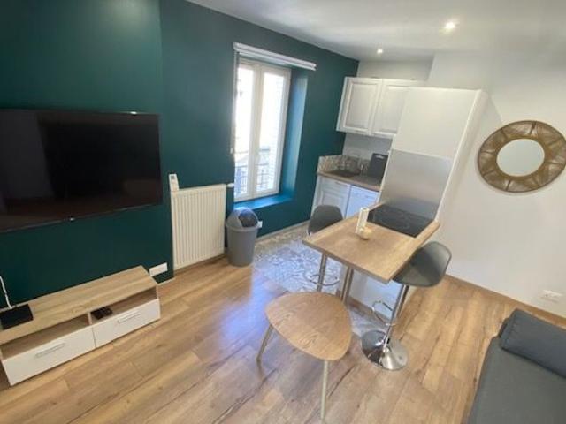 Location appartement, m² T 2 à Lagnieu, 700 €