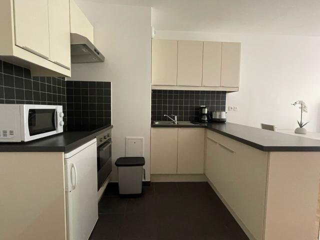 Location appartement, m² T 2 à Le Plessis Robinson, 1 220 €