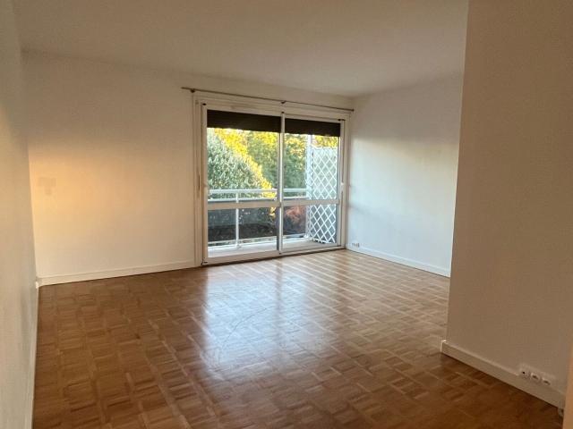 Location appartement, m² T 2 à Palaiseau, 1 085 €