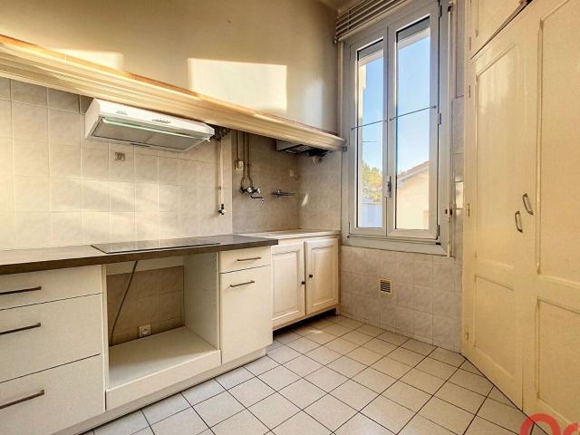 Location appartement, m² T 2 à Perpignan, 515 €