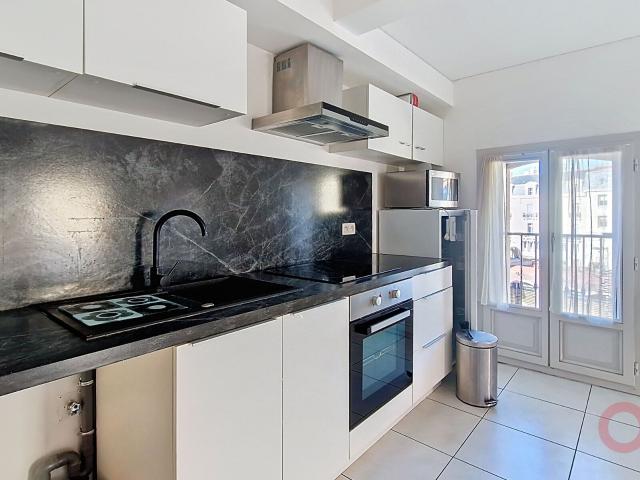 Location appartement, m² T 2 à Perpignan, 550 €