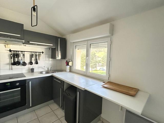 Location appartement, m² T 2 à Rumilly, 895 €
