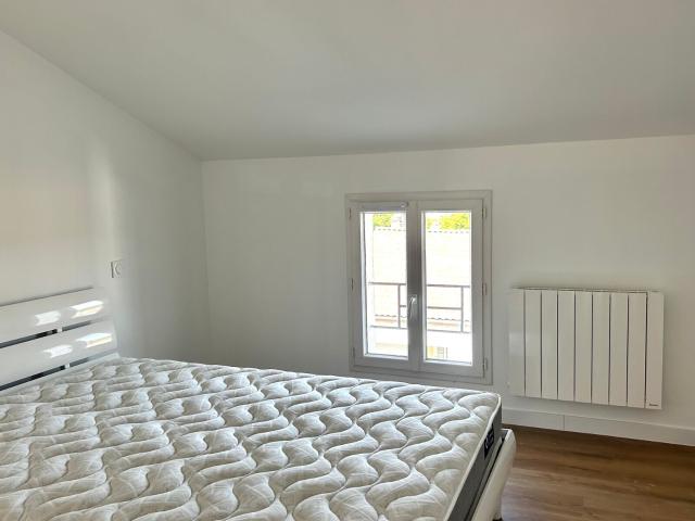Location appartement, m² T 2 à Ribérac, 490 €