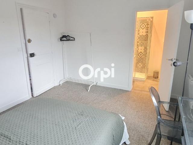 Location appartement, m² T 2 à Roubaix, 375 €