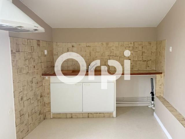 Location appartement, m² T 2 à Surgères, 540 €