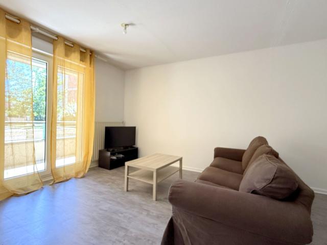 Location appartement, m² T 2 à Saint Orens de Gameville, 650 €