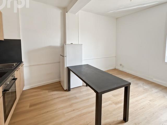 Location appartement, m² T 2 à Senlis, 650 €