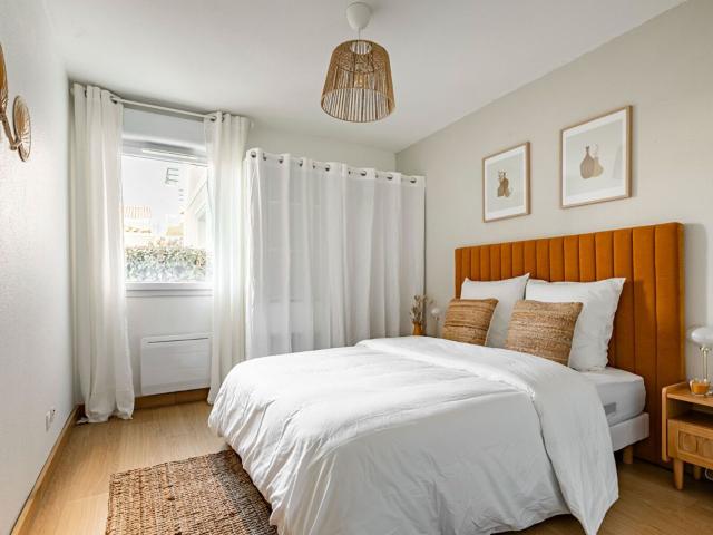 Location appartement, m² T 2 à Talence, 850 €