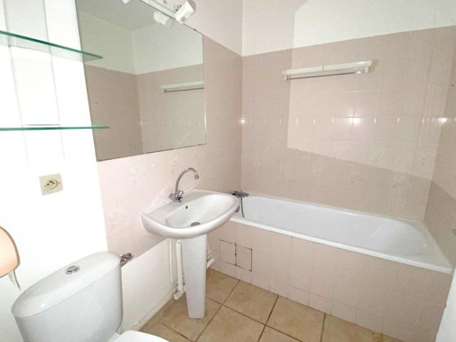 Location appartement, m² T 2 à Toulouse, 461 €