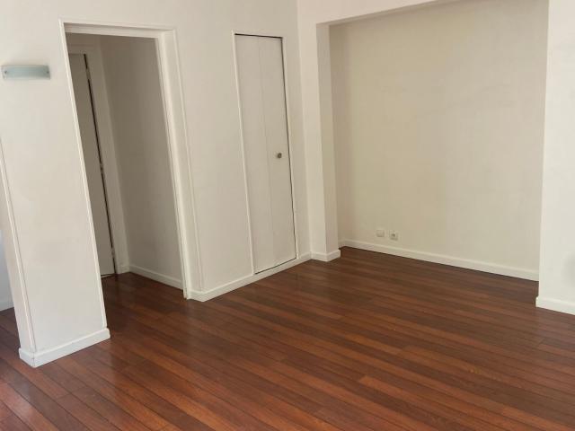 Location appartement, m² T 2 à Versailles, 1 139 €