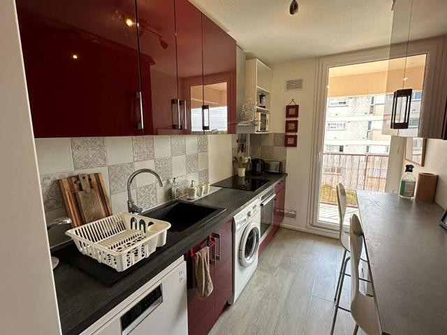 Location appartement, m² T 4 à Gradignan, 1 243 €