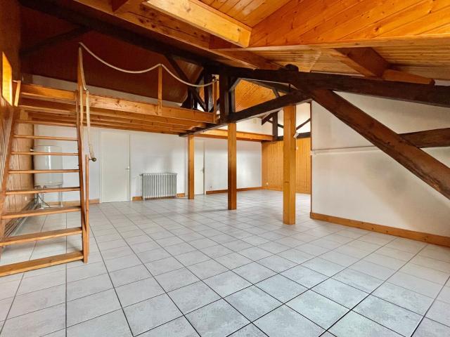 Location appartement, m² T 4 à Périgueux, 597 €
