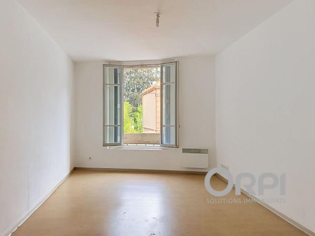 Location appartement, m² T 4 à Prades, 554 €