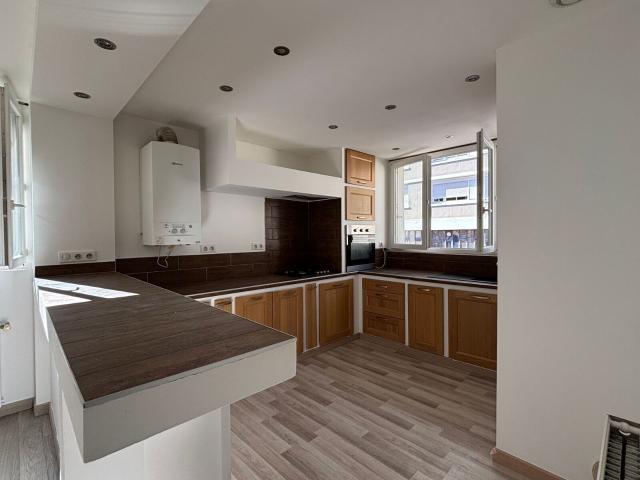Location appartement, m² T 4 à Rive de Gier, 750 €