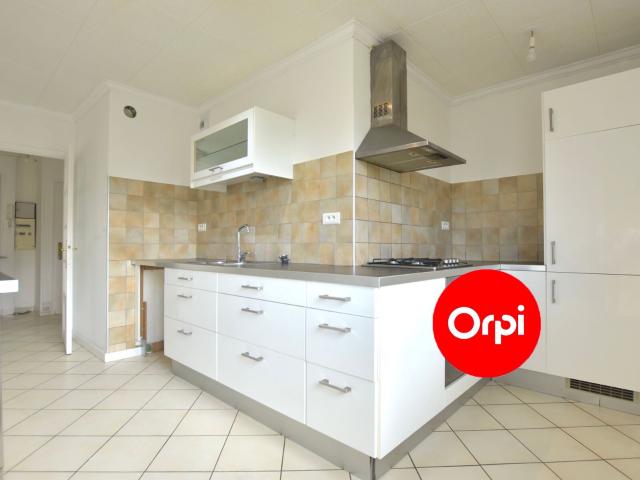 Location appartement, m² T 4 à Saint Priest, 1 035 €