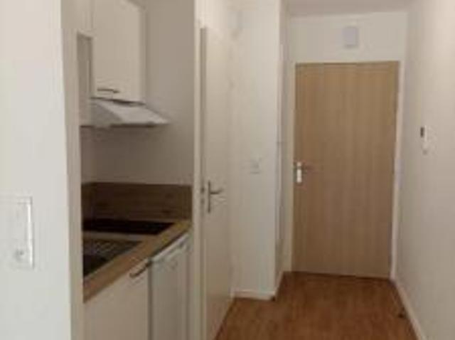 location appartement mans 1 pièce 24 m2 sarthe 72000 383 € / mois
