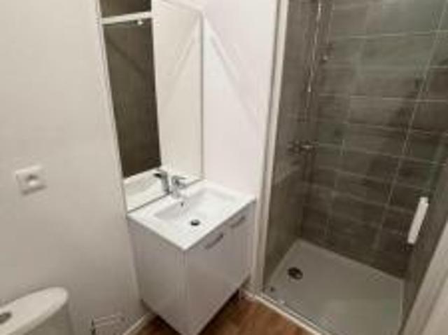 location appartement mans 1 pièce 25 m2 sarthe 72000 390 € / mois