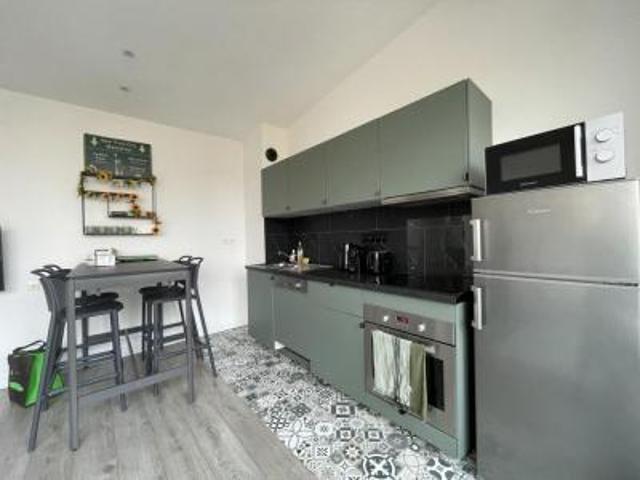 location appartement madeleine 3 pièces 48 m2 nord 59110 1300 € / mois