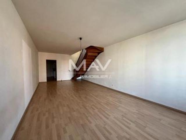 location appartement madeleine 2 pièces 83 m2 nord 59110 769 € / mois