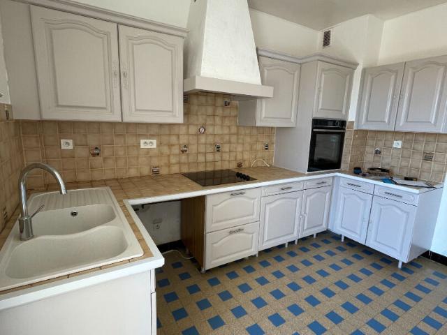 Location Appartement Martigues 4 pièce s 79 m2, Martigues