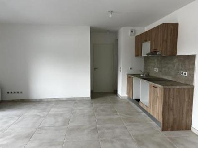 location appartement marseillan 3 pièces 70 m2 herault 34340 835 € / mois