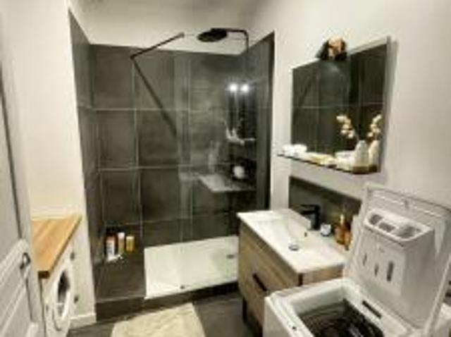 location appartement marseille 1er arrondissement 3 pièces 62 m2 bouches du rhone 13001 900 € / mois