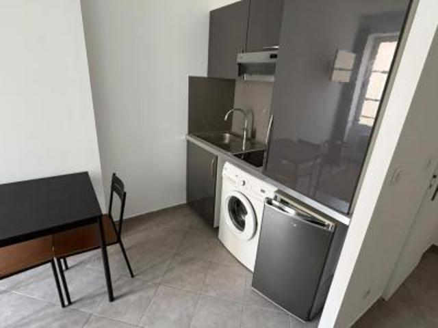 location appartement marseille 2eme arrondissement 1 pièce 18 m2 bouches du rhone 13002 590 € / mois