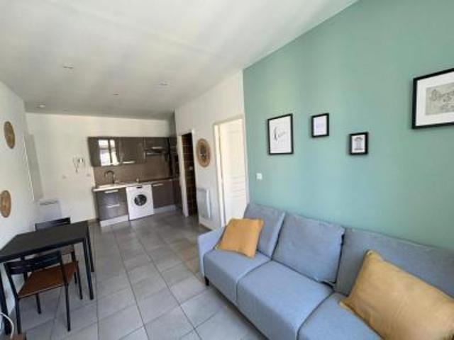 location appartement marseille 2eme arrondissement 2 pièces 32 m2 bouches du rhone 13002 819 € / mois