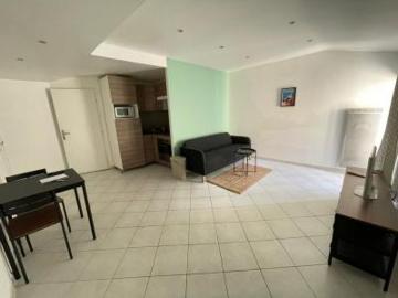 location appartement marseille 2eme arrondissement 2 pièces 37 m2 bouches du rhone 13002 920 € / mois